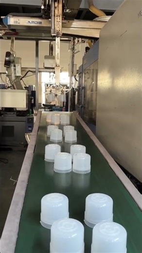 Schwere Roboter im Einsatz in Fabriken 🤖 #robots #industrial #factory