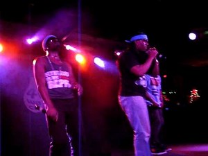 Yung Humma ft Flynt Flossy- Lemme Smang It live at UGA 8/26/11