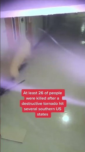 Moment tornado hits Mississippi school