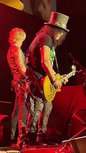 WAIT… Did Slash Just Mess That Up on Sweet Child O’ Mine?? 😳🎸
