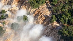 Iguazu waterfall records biggest flow