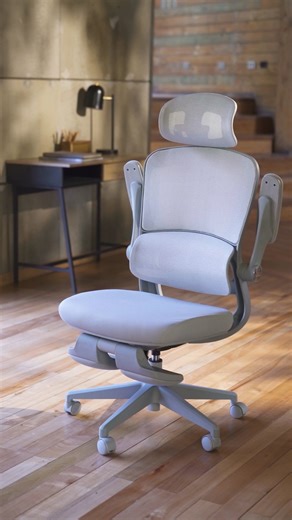 Desde la comodidad absoluta hasta el diseño que inspira, tenemos la silla que tu rutina estaba esperando. 🪑 Ergonómicas: Diseñadas para cuidar tu postura y acompañarte en cada hora de trabajo. 🎨 Deco: Estilo y personalidad que elevan cualquier rincón. 🎮 Gamer: Máximo confort para quienes viven la intensidad del juego (o del home office). Encuentra la tuya hoy✨ ➡️ https://brnw.ch/21wZVoj | Sodimac Homecenter