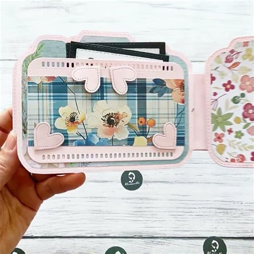 Spring Camera Mini Album - #Alinacutle #AlinaCraft #papercraft #amazon #temu #minialbum #photoalbum