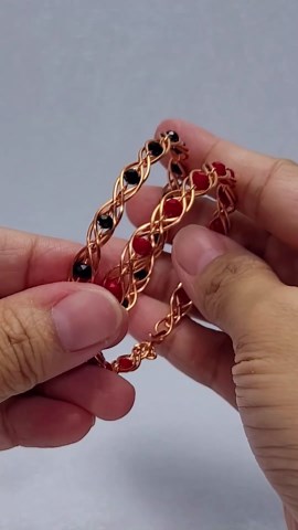 jewelry making - XO bracelet - crystal beads and copper wire #diy #shortsvideo