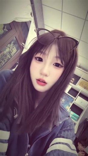 人在渐行渐远的时候 都以为是对方变了.#iool