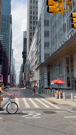 Walking around New York City Street , Manhattan | New York Photo 4k