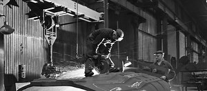 25 dramatic photos capture steelworkers grafting at Sheffield factories in the 60s
