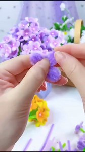1.5M views · 9.4K reactions | #pipecleanerflowerstutorial #tutorial #handmade #diy #diycraft #kerajinantangan #jualkawatbulumercy #pipecleaners Kawat bulu mercy juga ready gaaes.... Polos 16.000/50 btg dan 9.000/25 btg Glitter 16.000/50 btgdan 10.000/25 btg Pjg-/+ 30 cm Bisa dipesan disini https://shopee.co.id/prilyaolshop Atau pesan via wa.me/6282135971721 Atau 081211212566 | Pri L ya Agustina | Facebook