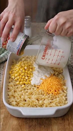 🌽 Creamy Corn Noodle Casserole