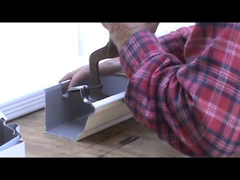 Tips for installing Amerimax Home Products 5 in. Hidden Hanger with Screw 5/16/13 .mpg