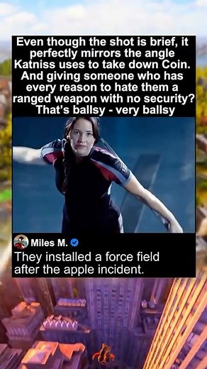 Katniss shoots the Apple | The Hunger Games