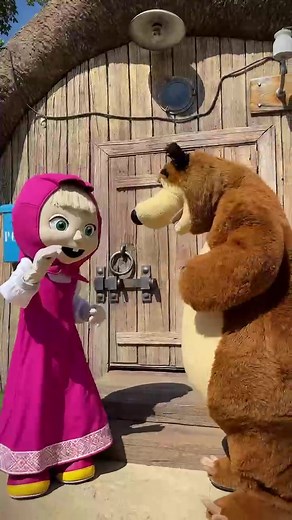 Esperienza emozionante a Leolandia con Masha e Orso!