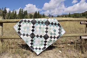 Chain Piecing Trip Around the World Blocks — Bayhill Studio