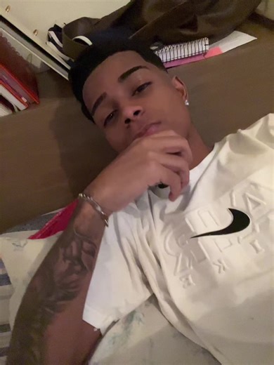 Os vídeos de erkzzx (@er1k.sx) com som original - Wanderson