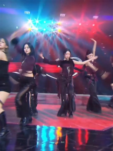 Itzy's Performance at SBS Gayo Daejeon 2025