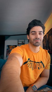 Buenos días, nos vemos este sabado! estaré firmando a las 17:00 en el @saloncomicgranada ;) Por cierto, @paninicomicsespana ha vuelto a imprimir el Superman en Granada, esto me hace especial ilusión porque no quiero que nadie se quede sin esa grapa! También tenemos el Summer Special de Superman finalmente en España, estaré encantado de firmaros lo que me traigáis este finde, muchas gracias por todo, amig@s!!❤️🙌🔥🔥 | Jorge Jimenez