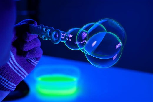 Glow in the Dark Bubbles - Do They Work? (We Tried It!)