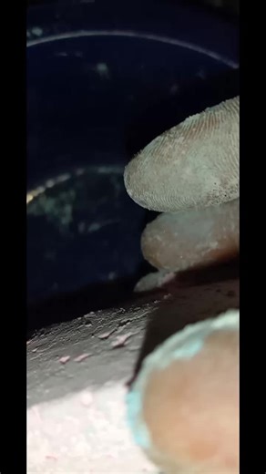 Crunchy pink! #gymchalk #gymchalkasmr #satisfying #shorts #reels #instagram #relax #tiktok #ticktock #tiktokindia #ticktokindia #tiktok_india