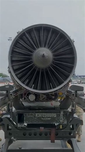 How is the engine replacement process on the F-15C Eagle? #military #shorts | Military talks