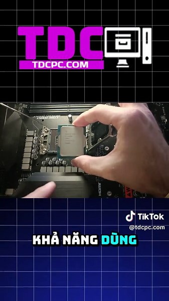 Intel chính thức “quay xe” hồi sinh LGA1700 😳 Core Series 2 dùng lại kiến trúc Raptor Lake Refresh nhưng vẫn hỗ trợ DDR4, giúp game thủ nâng cấp cực tiết kiệm trong năm 2026 🔥 Không cần đổi RAM Không cần thay main Nhưng hiệu năng vẫn tăng mạnh 🚀 Anh em thấy đây là nước đi khôn ngoan hay chỉ là “bình cũ rượu mới” của Intel? 🤔👇 #Intel #LGA1700 #CoreSeries2 #RaptorLake #DDR4 #PCGaming #BuildPC #GamingSetup #CongNghe #TikTokTech #BuildPC #TDC #CongNghe #technews