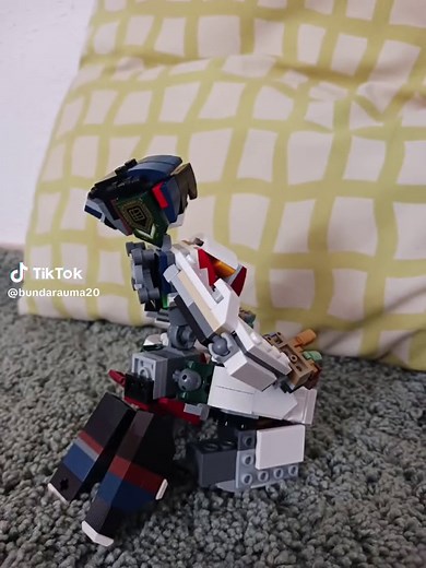 Exploring LEGO Mech Girls and Their Builds