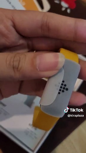 Unboxing my new Fitbit Inspire 3. I got this for free!!! I have an Apple Watch, but the battery drains so fast that I cant wear it to bed. This Fitbit comes with a free 6-month premium subscription which enables you to access more health and fitness features. It's waterproof and looks durable. ⭐️⏱️ #fypシ #fyp #fitbitinspire3 #fitbit