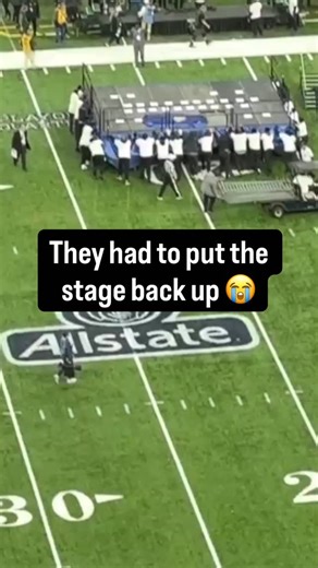 When one second got put back on the game clock, the Sugar Bowl grounds crew had to hustle the stage back off the field 😂 | Saturday Down South