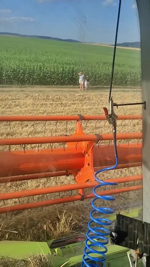 Combine Harvester in Action: CLAAS LEXION Showcase