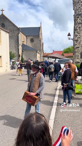 Orgue de Barbarie à Brocante à Bouin