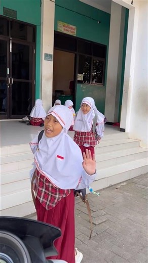 What time do you get home from school, guys? #comedy #funny #home #shorts