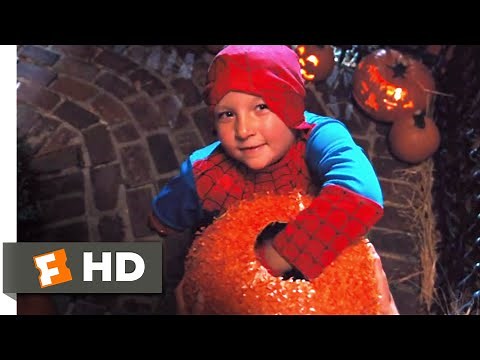 Fun Size (2012) - Your Malicious Neighborhood Spider-Man Scene (1/10) | Movieclips