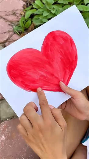 "He gave her his heart, but then... 😱💔"