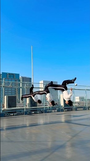 DAISUKIでシンクロアクロバット❤️🤸‍♂️#佐藤三兄弟 #三つ子#アクロバット#DAISUKI #acrobatics #shorts