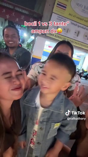 Anak Kecil 1 vs 3 Tante | Viral Video Bocil vs Tantenya