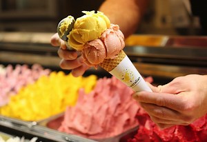 Ice cream and waffles | fresh and natural | Australian Ice