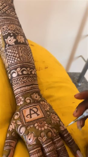 raj mehandi art | beautiful bridal mehandi design back hand 🤚 @raj_mehandi_designer_3d_look #rajmehandidesigner3dlook #mehndi #hennaart #wedding... | Instagram