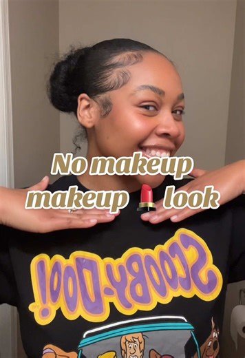 My go to makeup look when I want to look cute with also looking nice and clean. This book is so easy because I don’t have to grab for anything but the makeup book. #makeup #nomakeupmakeup #makeuphacks #makeuptransformation #naturalmakeup