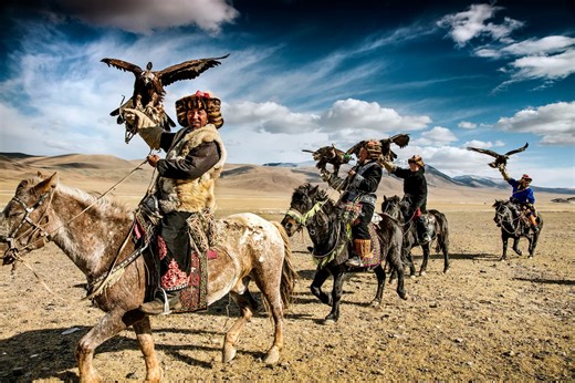 Altai Mountain Eagle Hunters - Book