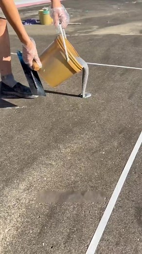 I tried many materials, but this one is the best.#waterproof #polyurea #leaking #garage #floor | mrpaint.store