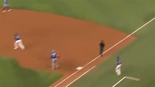 Brandon Nimmo hits a two-run home run to right