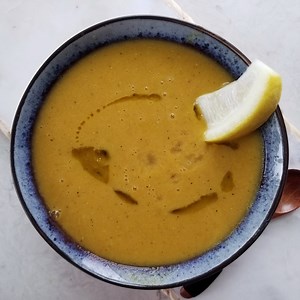 Shorbat Adas (شوربة عدس)