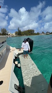 Wama Yachts 42' XL: Deployable Water Platform