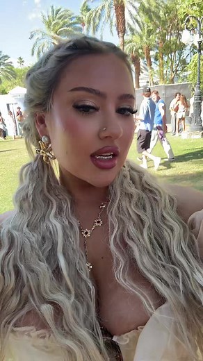 me and shasta baby @sallysits 🫶🏻 #coachella #chella #fypシ #bieberchella #2016
