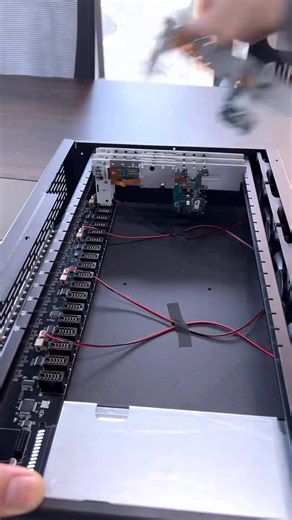 Pcb: Nai Nai on Instagram: "By combining cluster management technology, itenables efficient collaboration and dynamicscheduling of device resources, applicable to various scenarios such as automated testing, data acquisition, group-controlled marketing, security attack and defense drills, marketing, cross-border e-commerce, and APP testing. It can improve work efficiency. #groupcontrol #Mobilefarm #matrix #automation #intelligence"