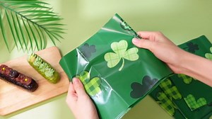 St. Patrick's Day Table Runner 14 x 108 Inch Plastic Green Shamrock Table Runner Disposable Party Supplies for St. Patrick's Day Spring Irish Party Kitchen Dining Decoration (Cute)