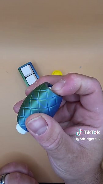 Obsessed with the sound these make 😍 Loud, Clicky and so satisfying. Perfect for anxiety, ADHD, or just fun stress relief 🔊👇#FidgetToys #clickyfidgets #satisfying #fidgettok #tiktokmademebuyit #sensory #fypsounds