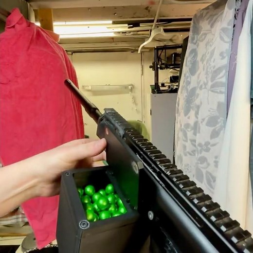 Full Auto Tippmann X7 Phenom with Box Magazine #paintball