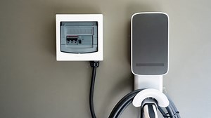 JuiceBox Abruptly Shuts Down, Abandons EV Customers