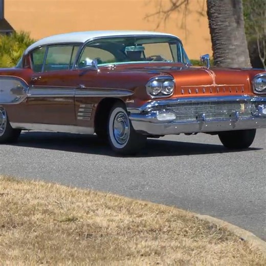 1958 Pontiac Bonneville Hardtop Tri Power