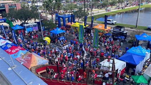 'Best tailgate party in town' | Gators, Dawgs continue Jacksonville tradition